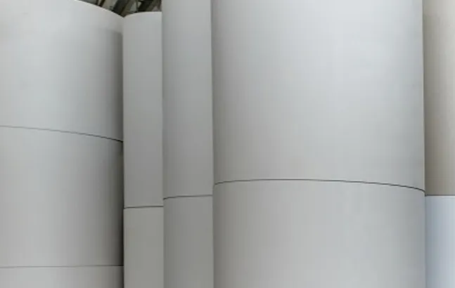 Solução de Produção de Peróxido de Hidrogênio para Processo de Polpação Mecânica por Refinamento (RMP)